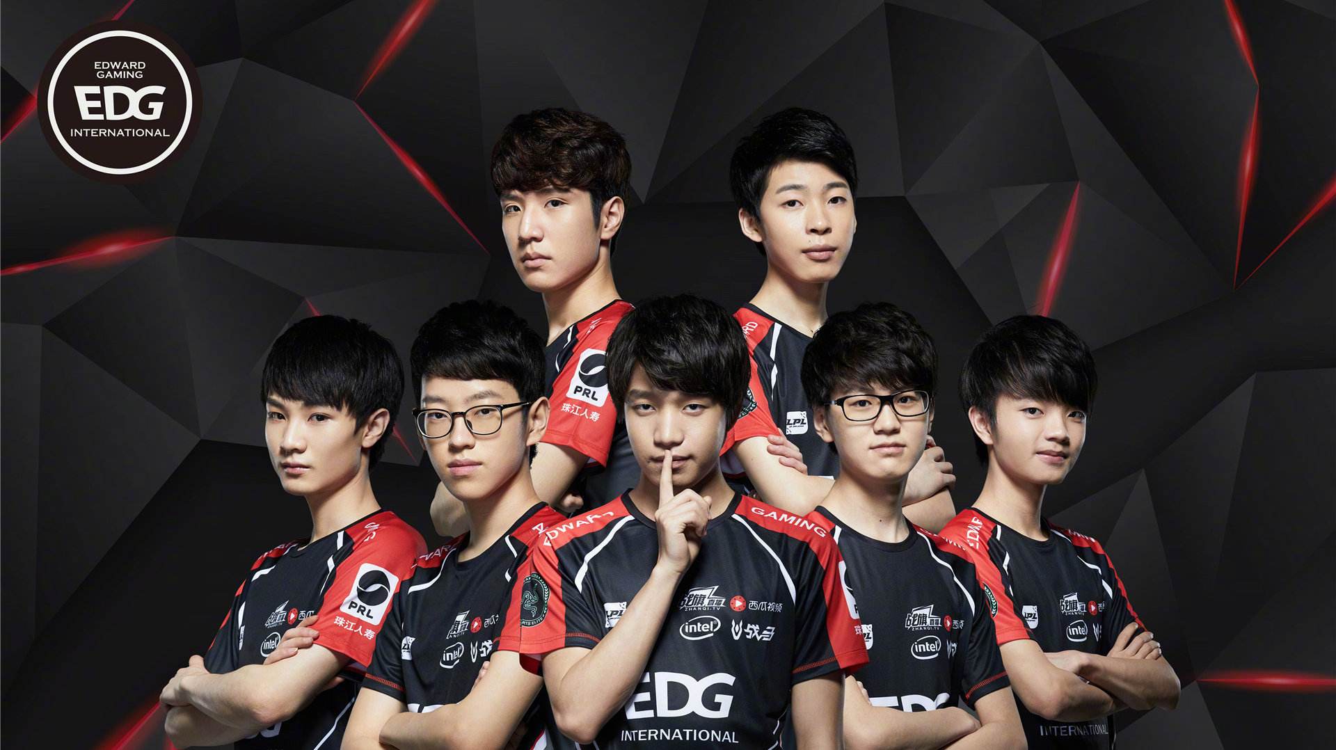 场迎战瓦伦 场迎战瓦伦