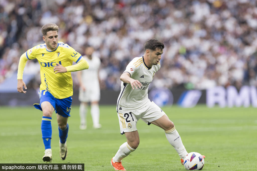 旧高出一截 旧高出一截